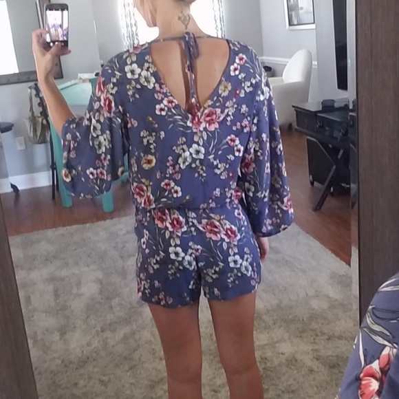 Romper - Picture 2 of 2